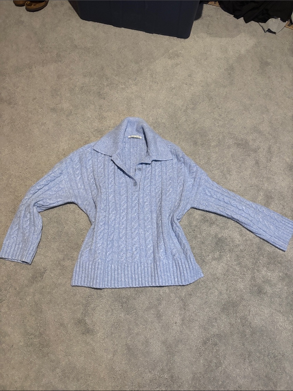 Abercrombie & Fitch Light Blue Cable-Knit V-Neck Sweater